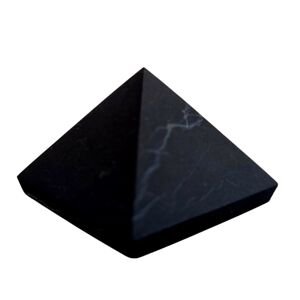 Šungit pyramída 4x4 cm 1ks